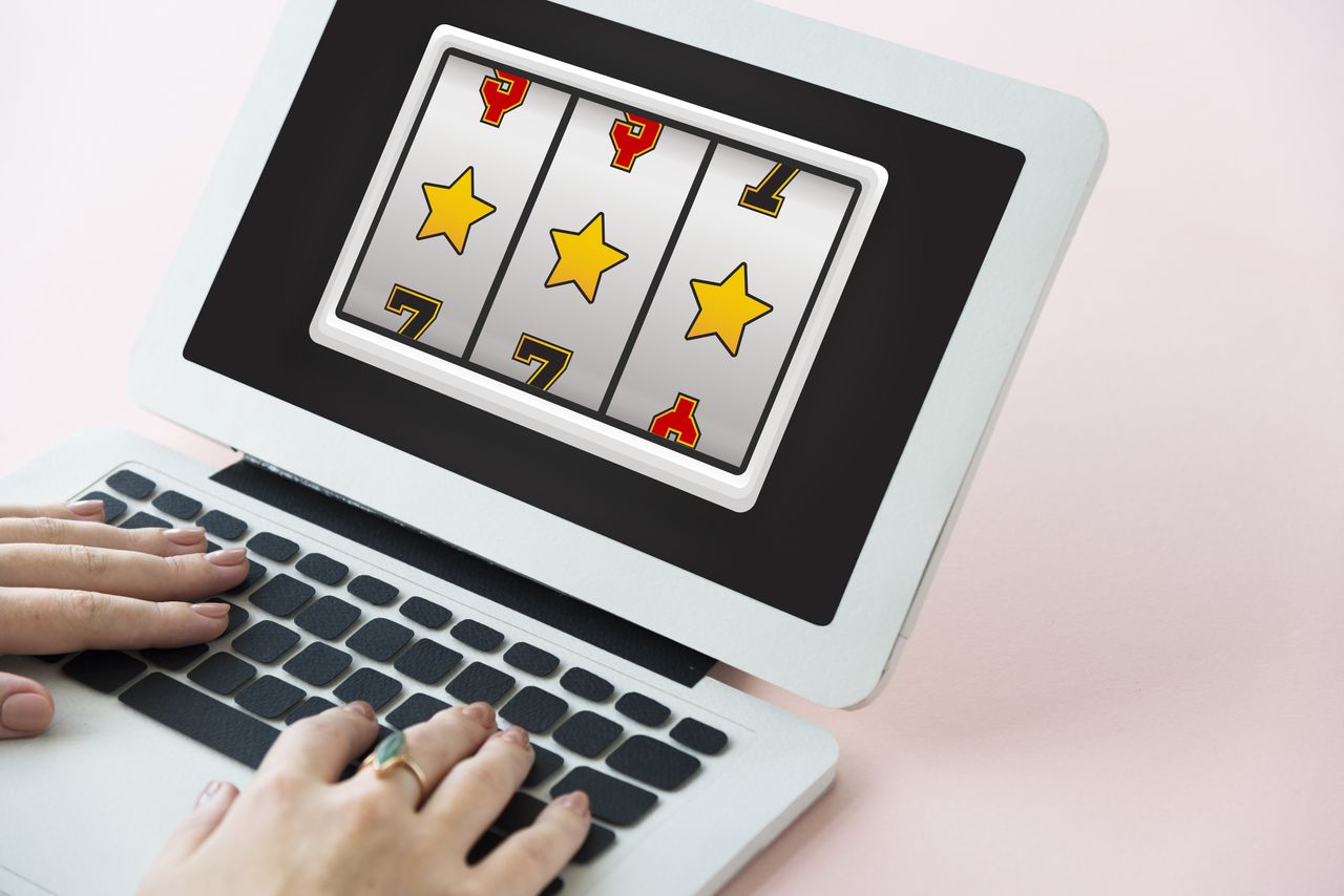 Bonus.ca's rating system scrutinizes casinos for Canadian players