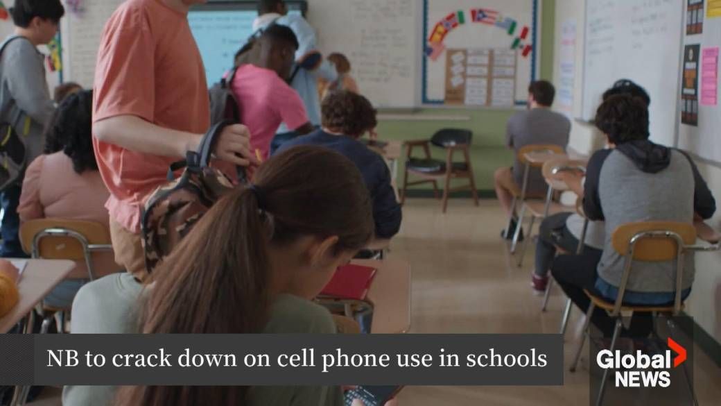 Canadian School Cellphone Bans Show Academic Benefits But Face Enforcement Challenges