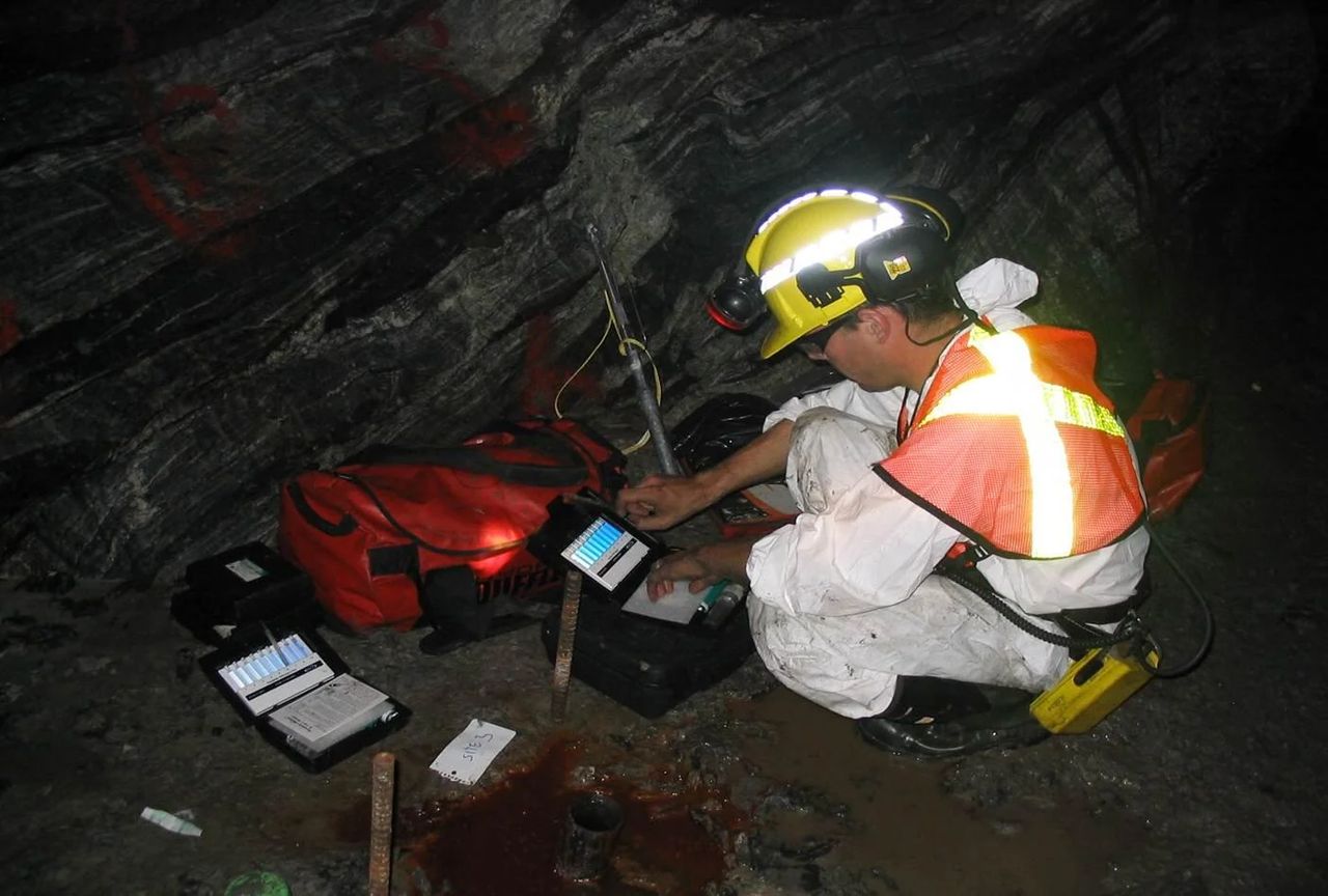 Canadian scientists find natural hydrogen flowing underground