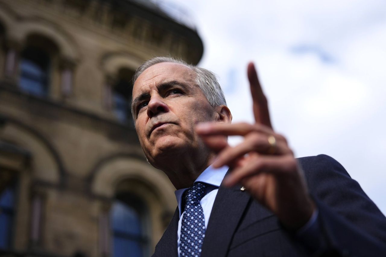 Carney's Toronto Investment Summit Draws Global Leaders and Protesters