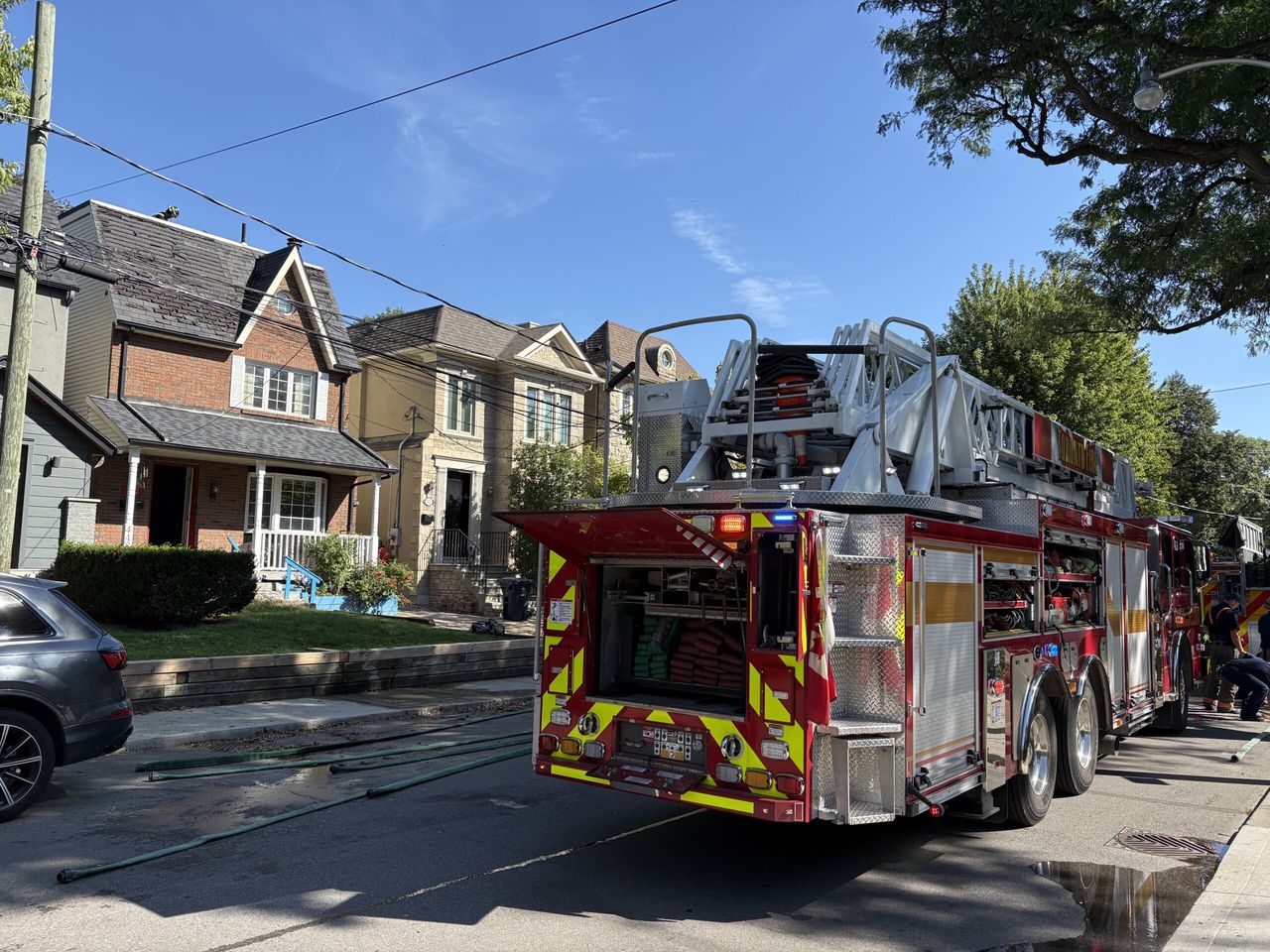 Elderly man rescued from midtown Toronto house fire as multiple homes evacuated