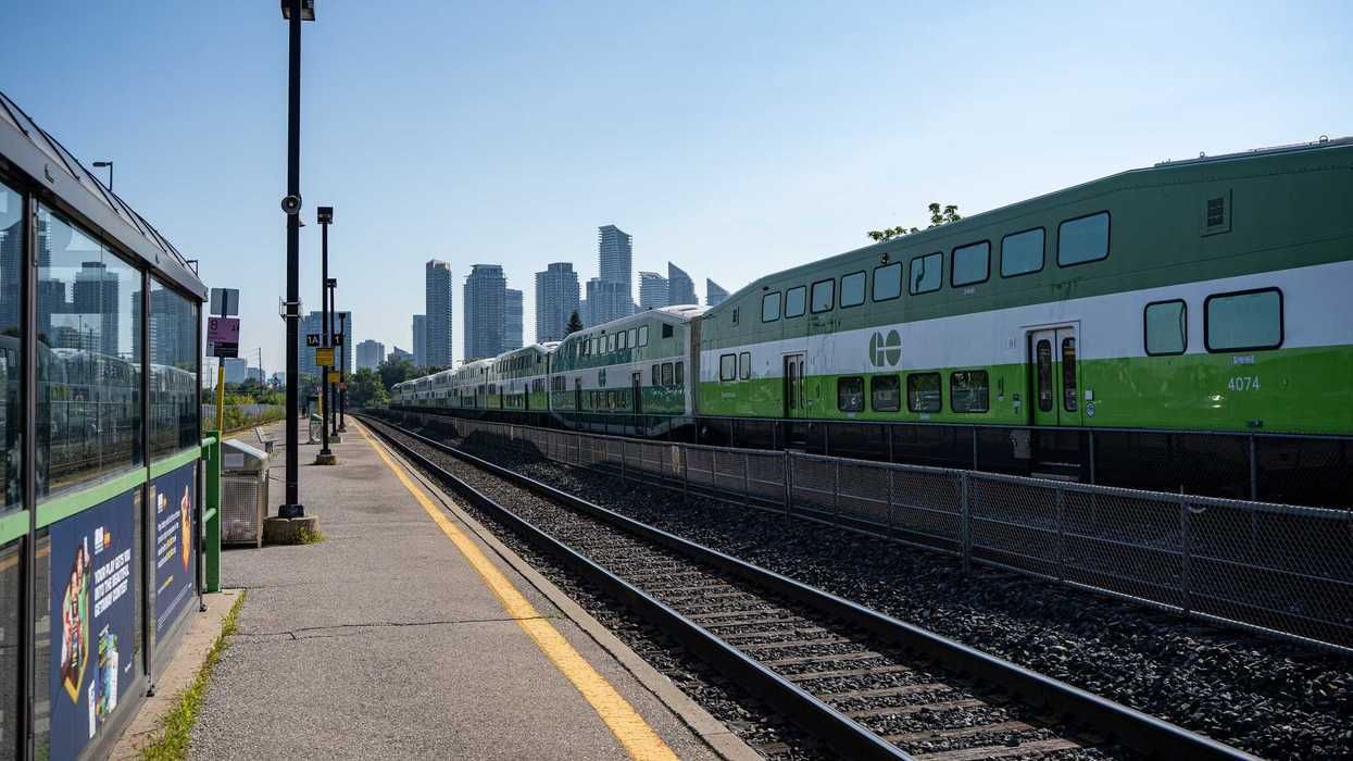 Metrolinx hiring for high-paying jobs across Toronto and GTA, some requiring no degree