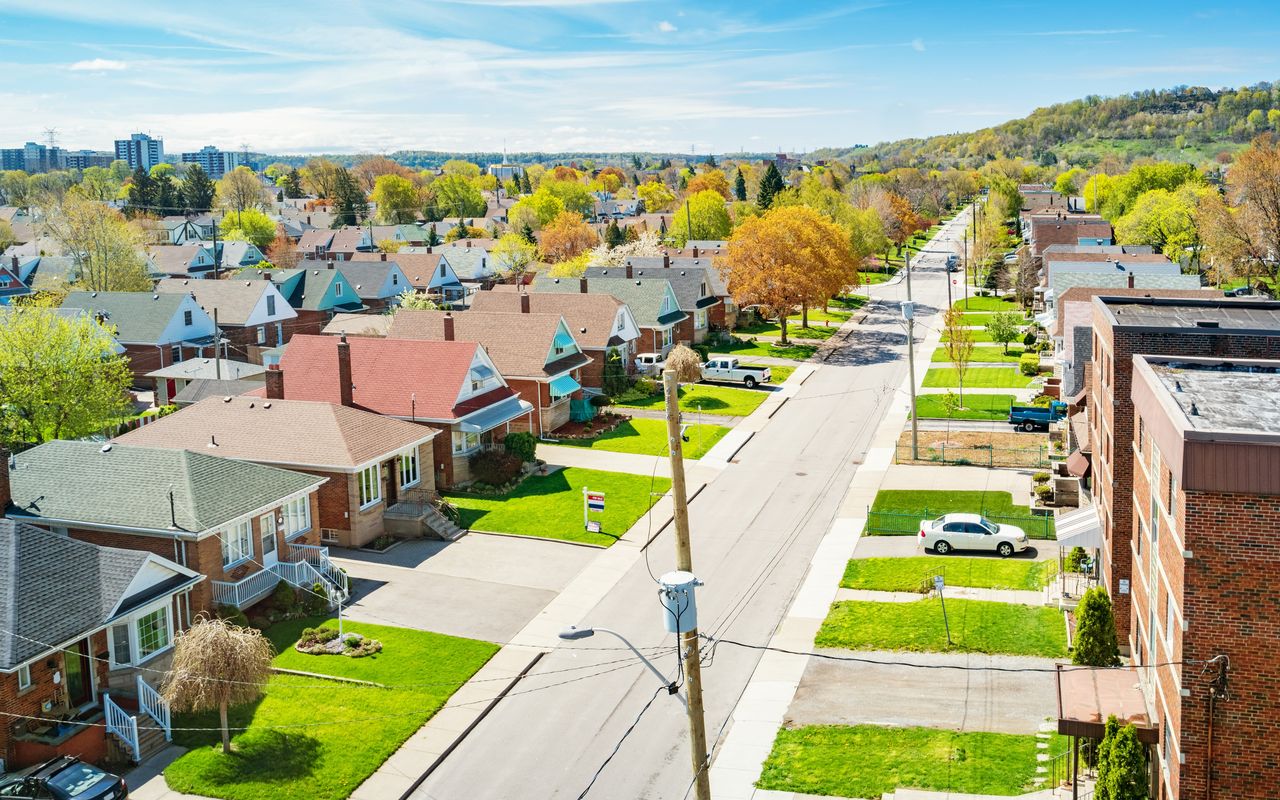 National Bank urges more immigration, foreign buyers to clear unsold housing inventory