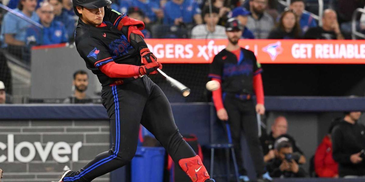 Rookie Kazuma Okamoto's clutch hitting lifts Blue Jays over Reds in 6-5 victory