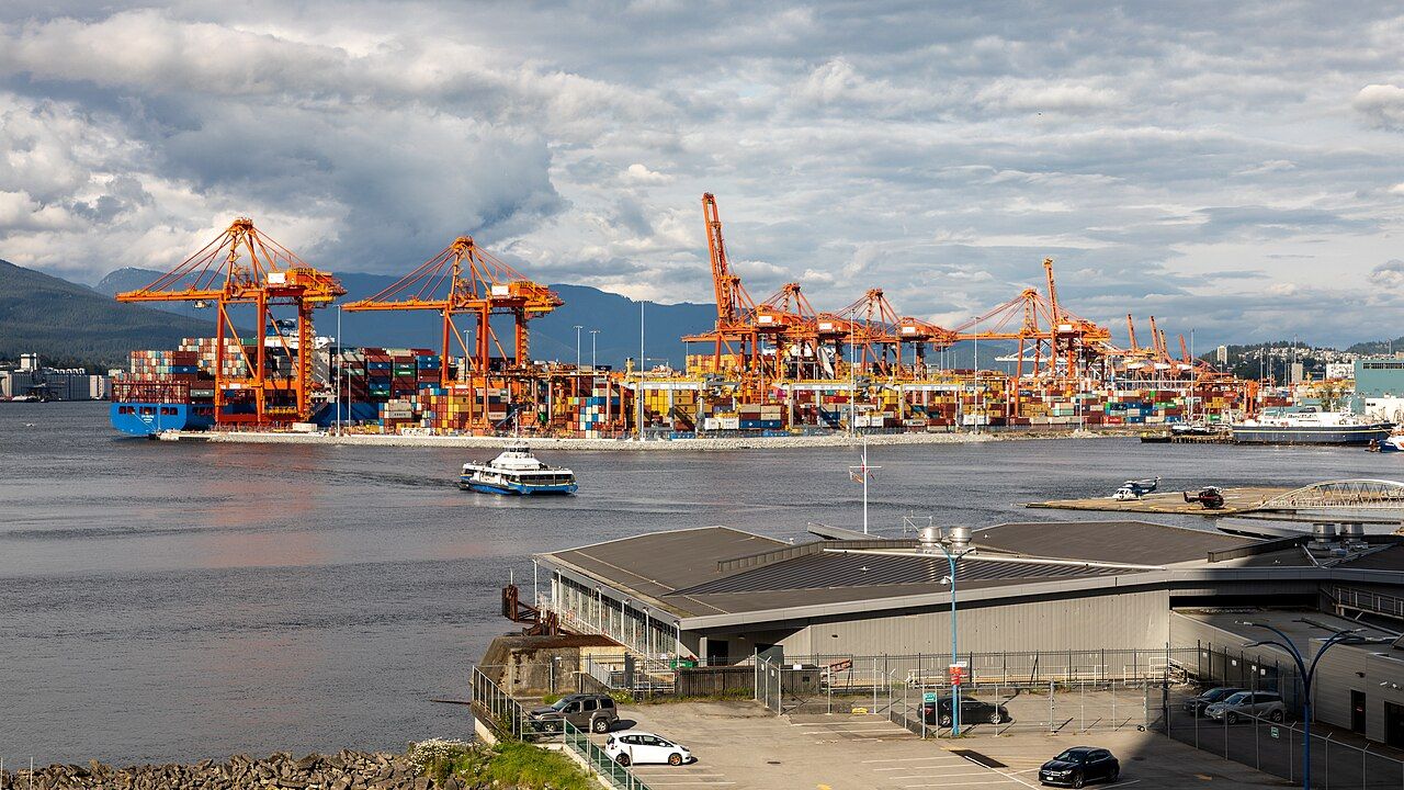 Vancouver's new mayor picks deputy, Metro Vancouver board members