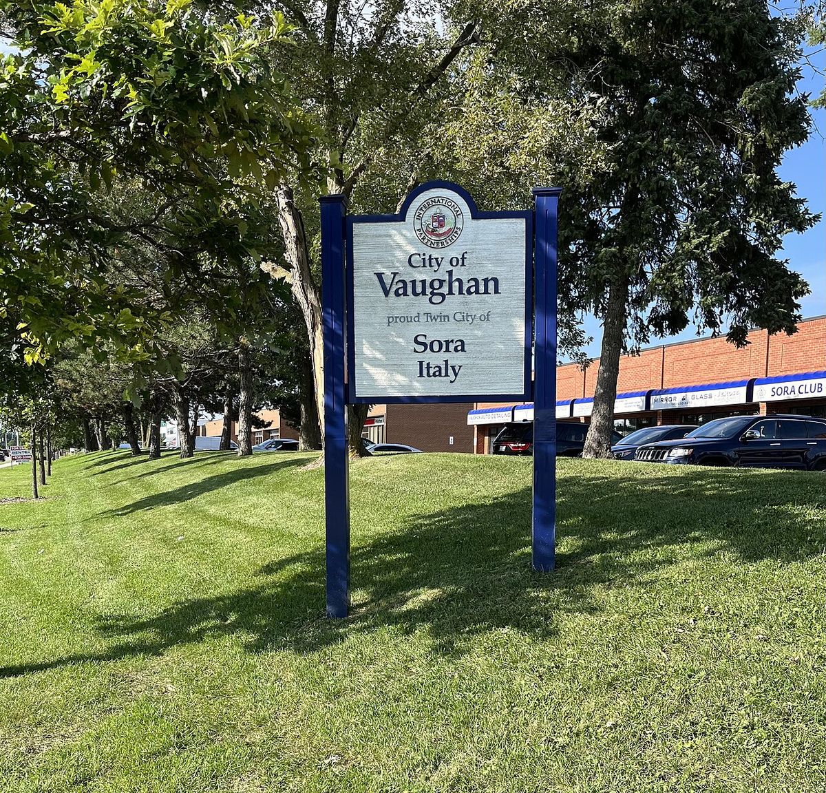 Twin city sign with Sora, in Vaughan. Sign along Pine Valley Drive.