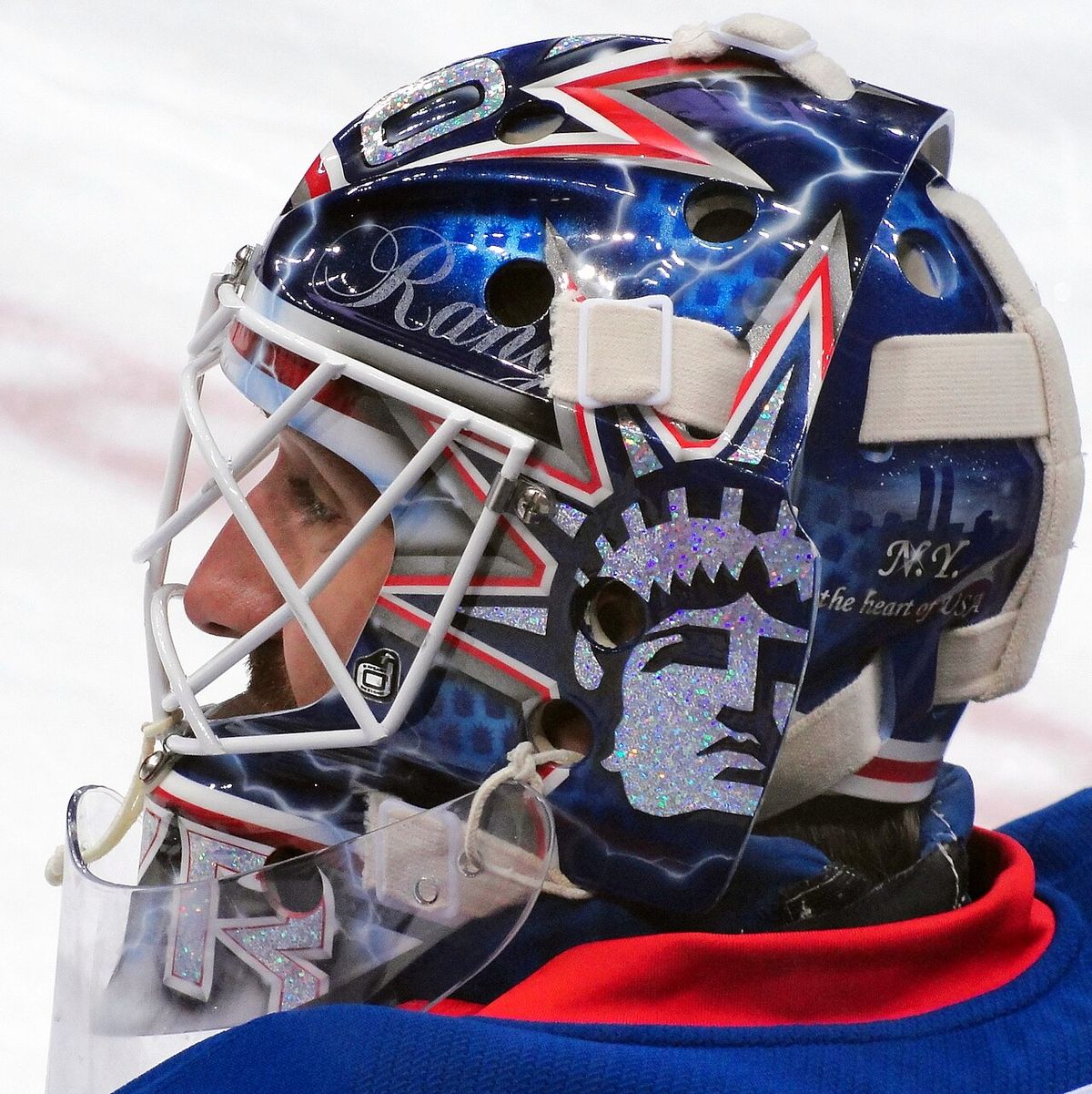 New York Rangers goaltender Henrik Lundqvist's mask featuring the Statue of Liberty.