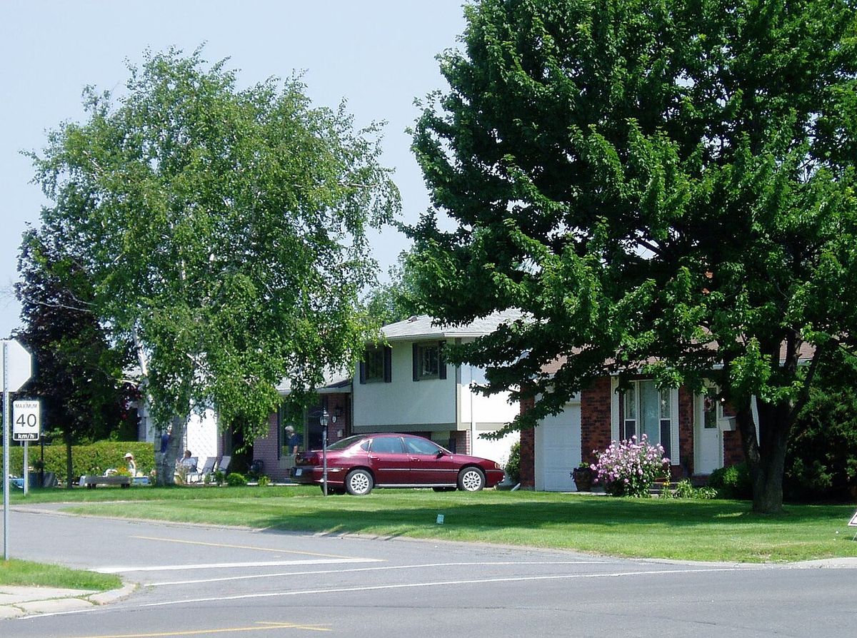 Barrhaven, taken by SimonP