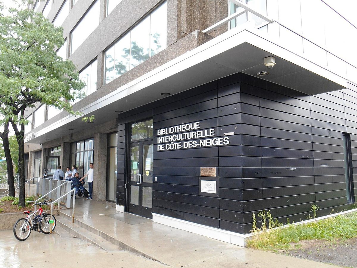 Bibliothèque interculturelle, 6767, chemin de la Côte-des-Neiges, Montréal