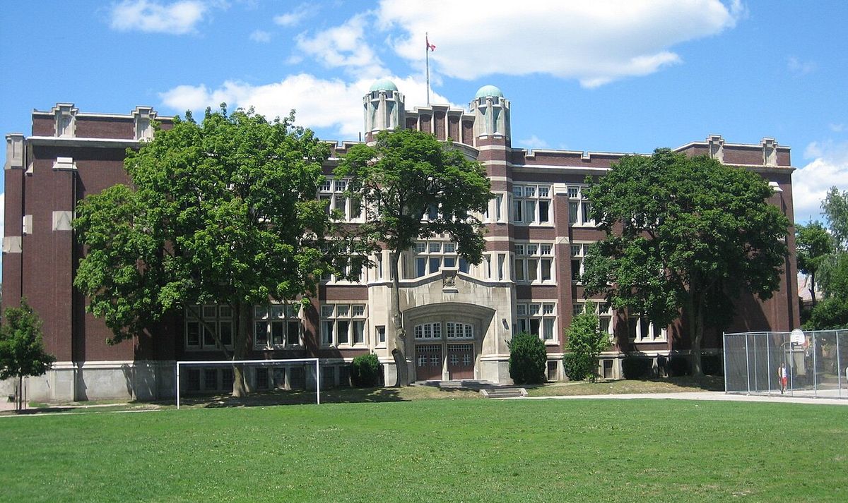 w:Central Commerce Collegiate