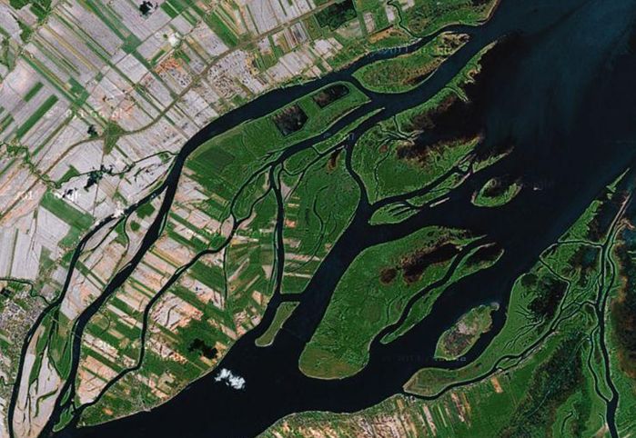 Archipelago of Saint-Pierre Lake